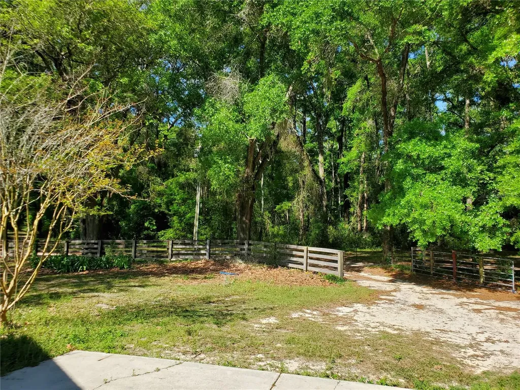 22819 NW 209th Terrace High Springs FL 32643