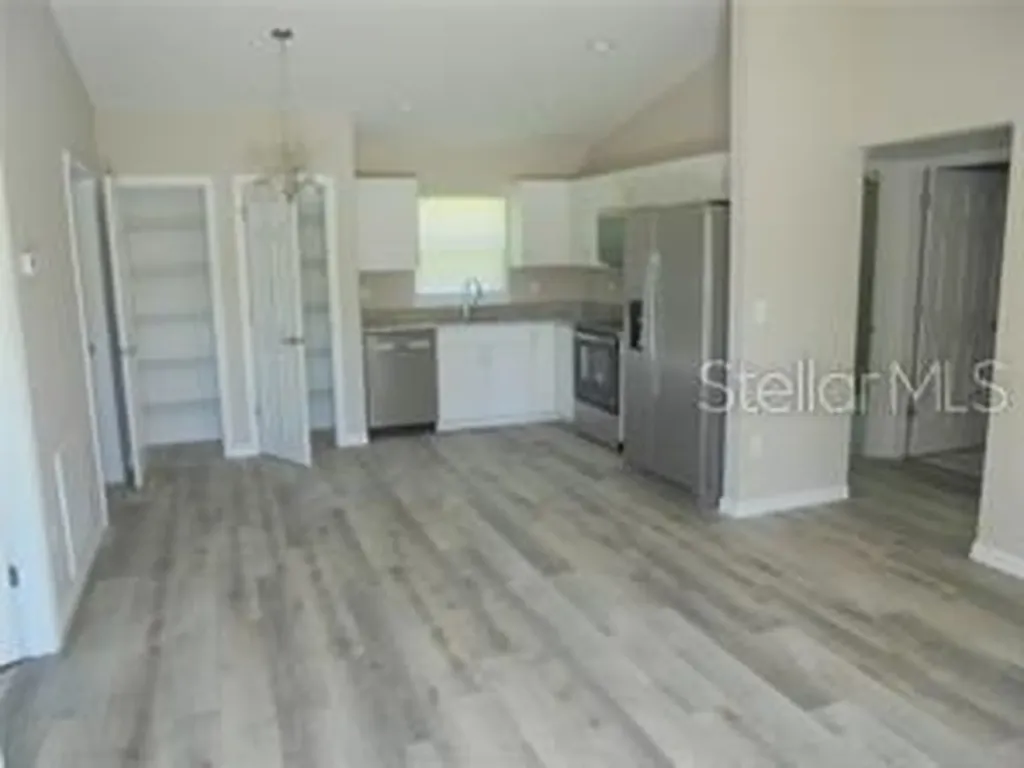 1 Fisher Terrace Trace Ocklawaha FL 32179