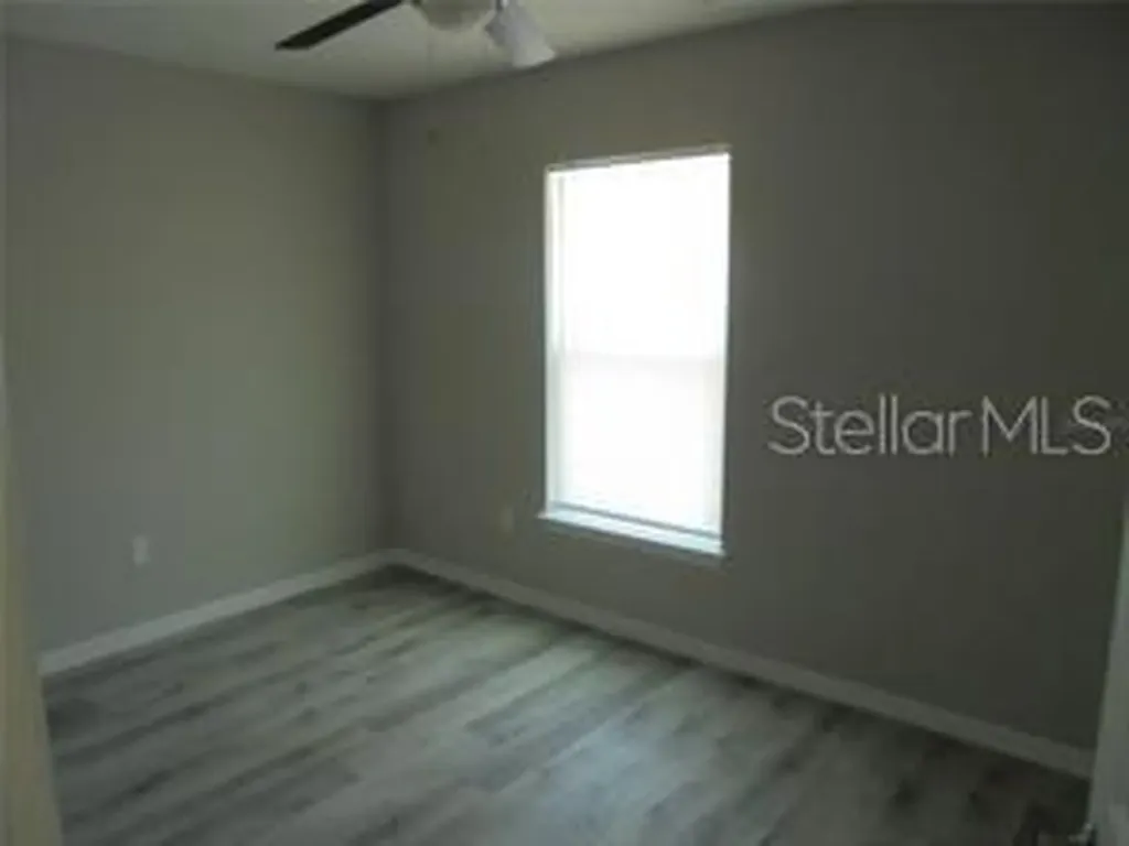 1 Fisher Terrace Trace Ocklawaha FL 32179