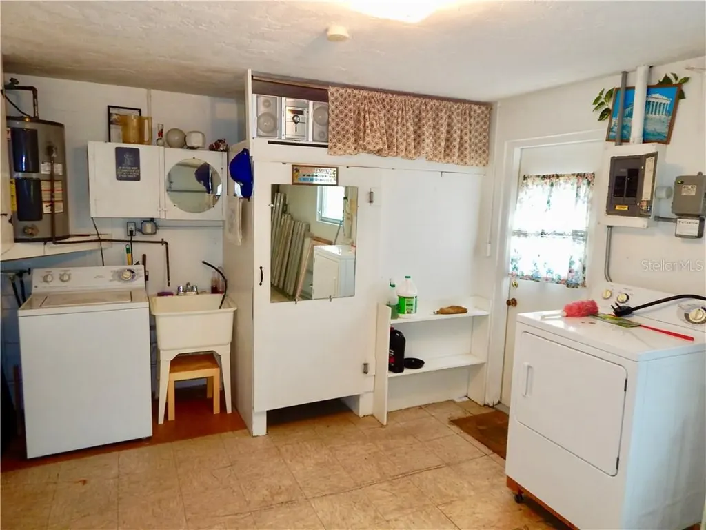 4750 Gaslight Avenue Holiday FL 34690