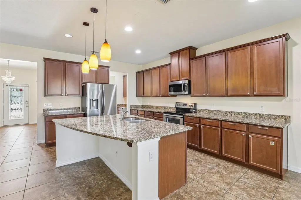 12255 Stone Bark Trail Orlando FL 32824