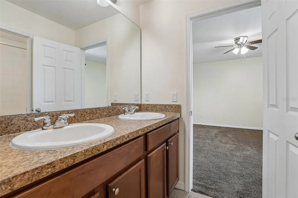 12255 Stone Bark Trail Orlando FL 32824