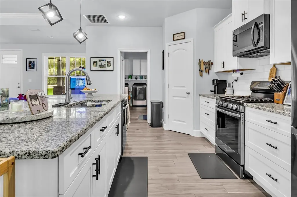 8069 NE 8th Place High Springs FL 32643