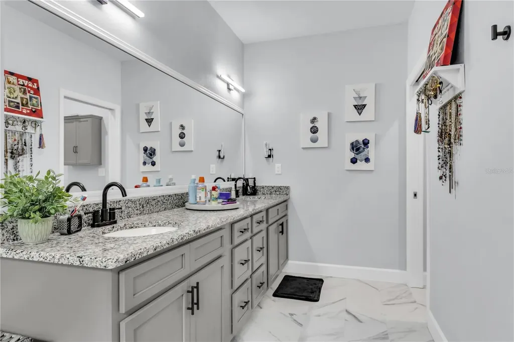 8069 NE 8th Place High Springs FL 32643