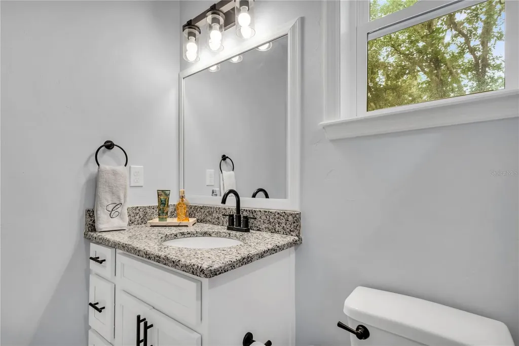 8069 NE 8th Place High Springs FL 32643
