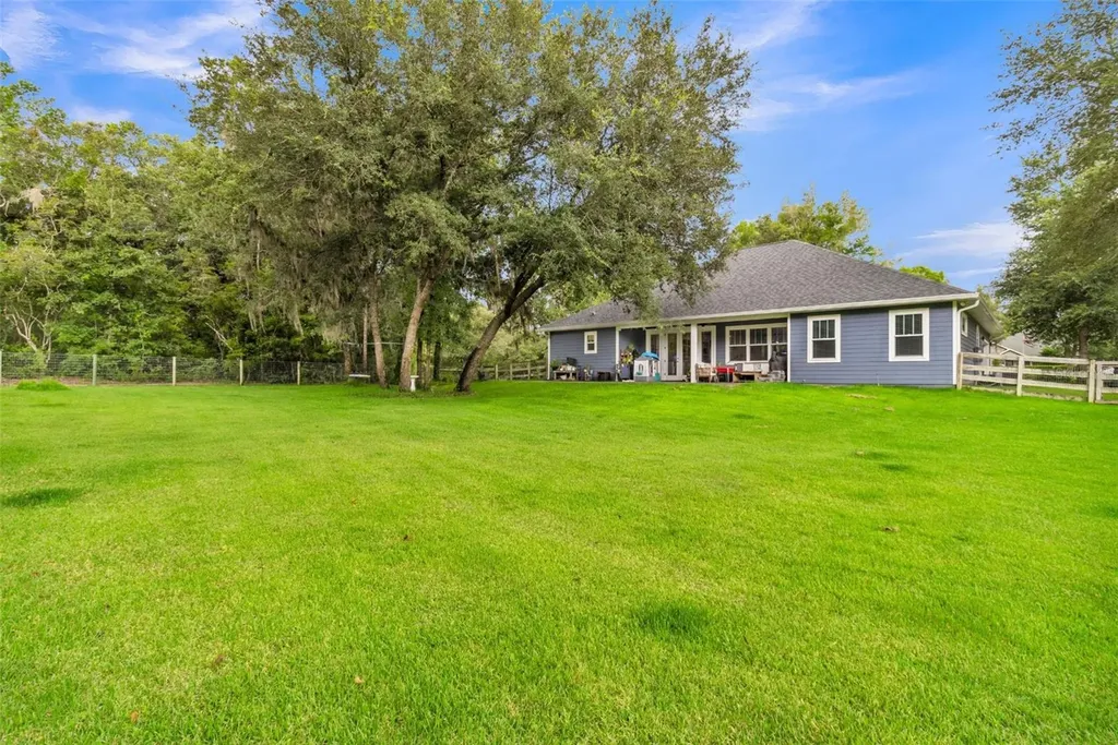 8069 NE 8th Place High Springs FL 32643