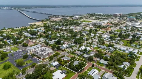 311 Gill Street Punta Gorda FL 33950