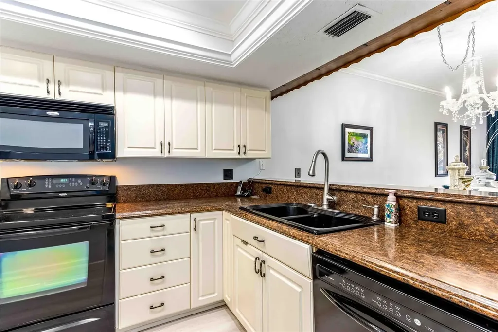 320 Island Way Clearwater Beach FL 33767