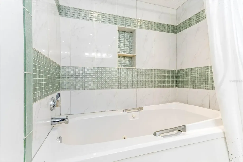 320 Island Way Clearwater Beach FL 33767