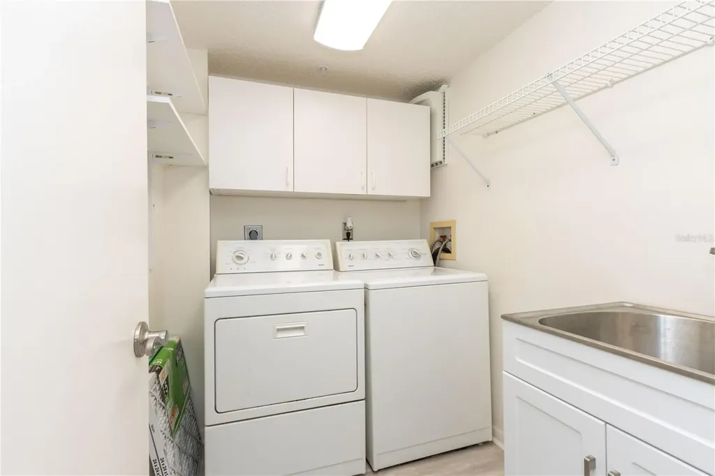 320 Island Way Clearwater Beach FL 33767