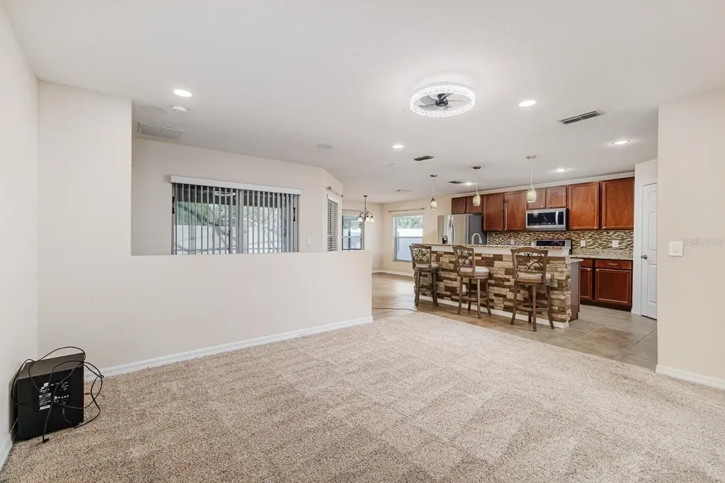 7233 Wakeview Drive Davenport FL 33896