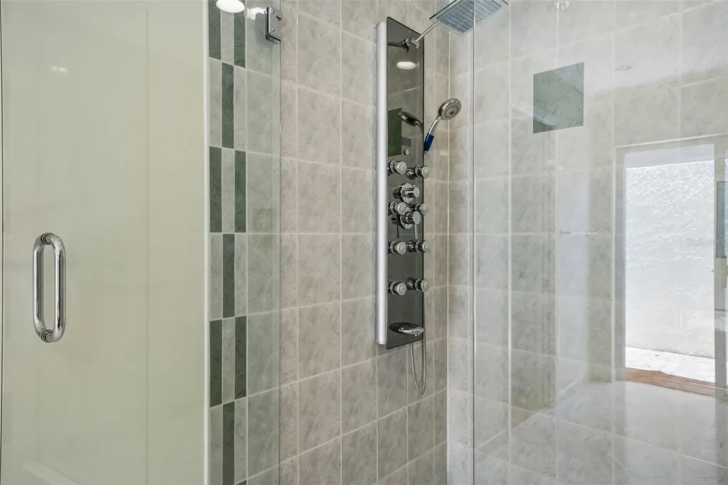 818 Village Way Palm Harbor FL 34683