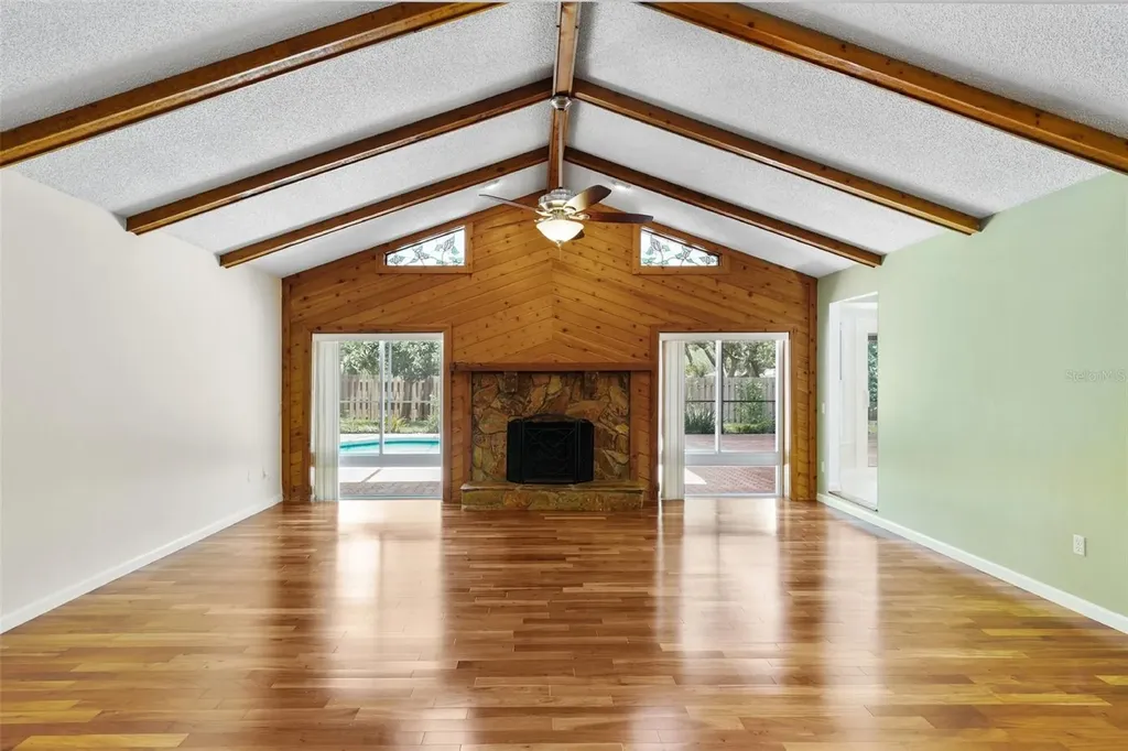 818 Village Way Palm Harbor FL 34683