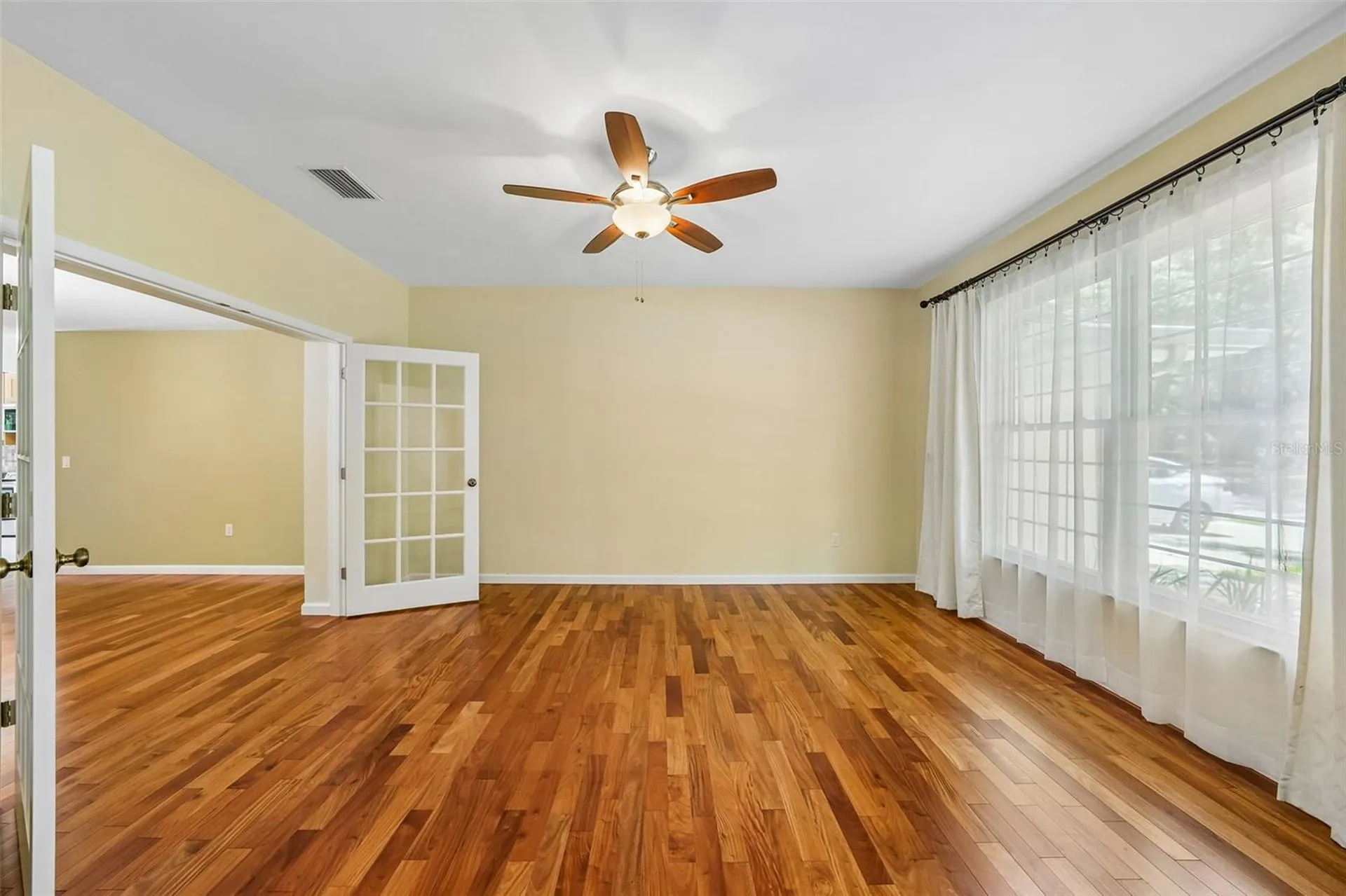 818 Village Way Palm Harbor FL 34683
