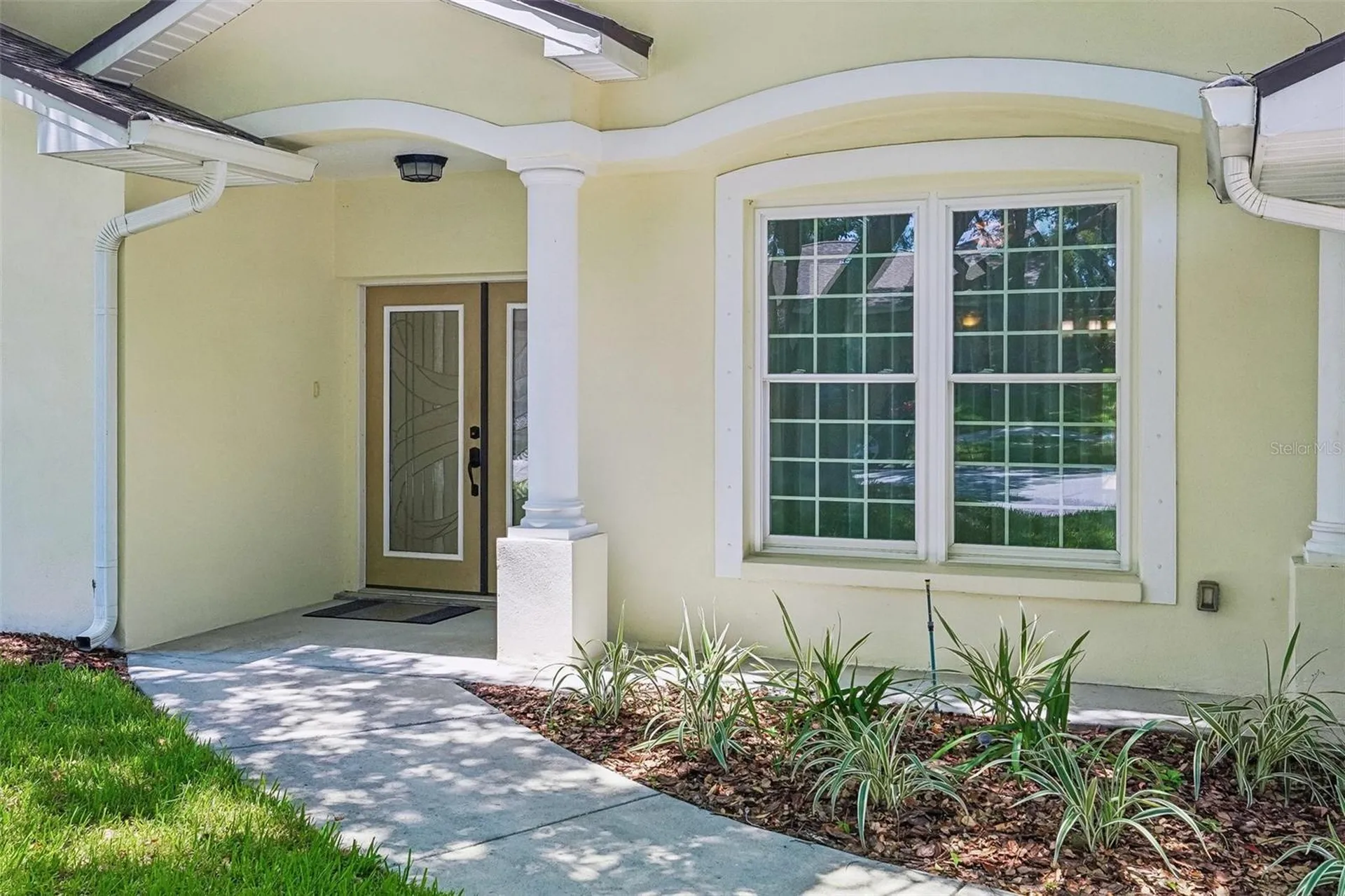 818 Village Way Palm Harbor FL 34683