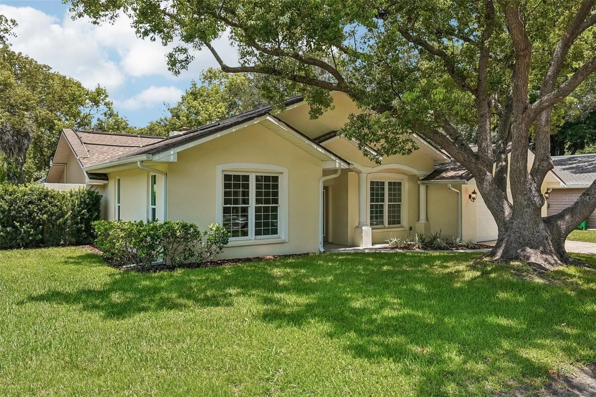 818 Village Way Palm Harbor FL 34683