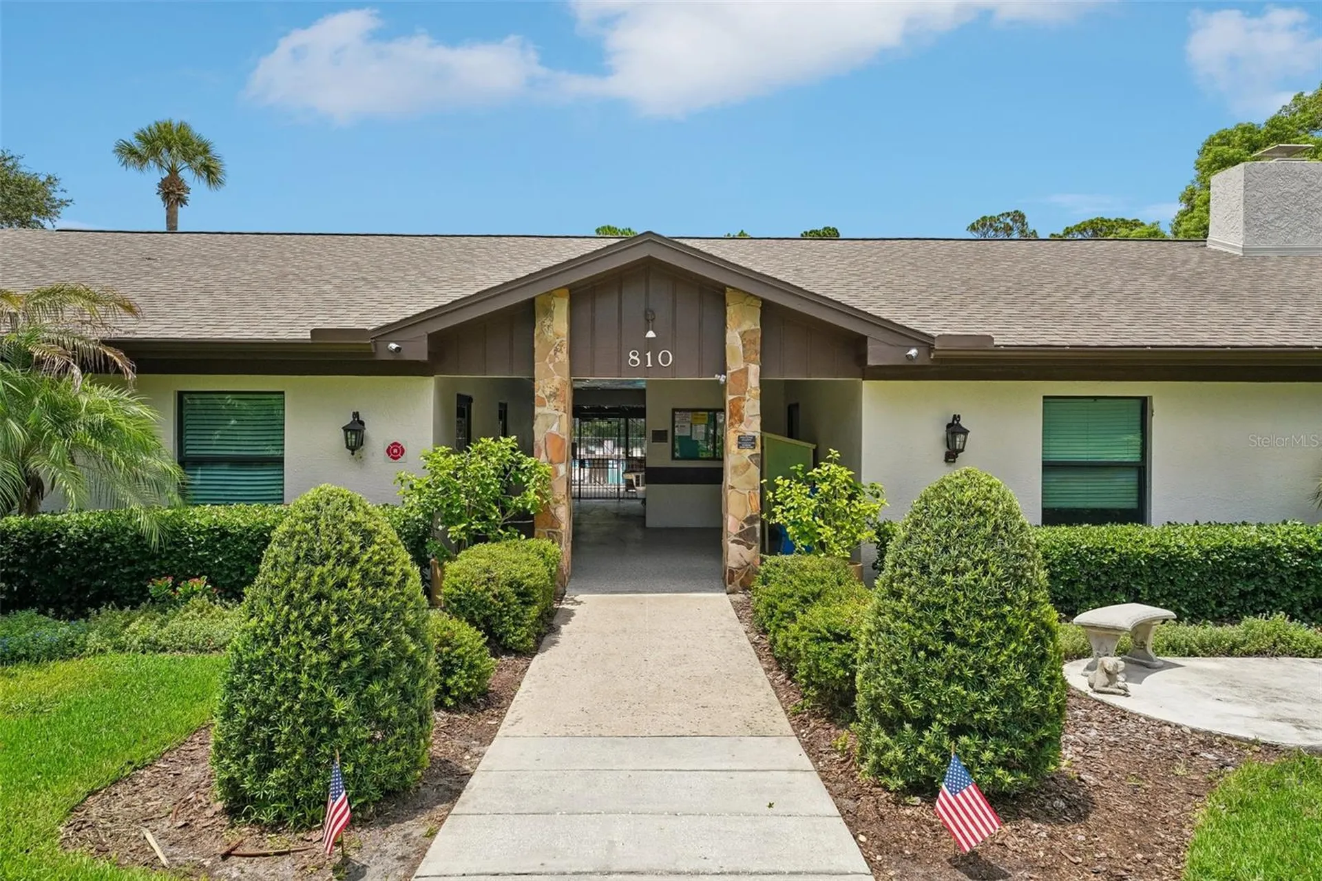 818 Village Way Palm Harbor FL 34683