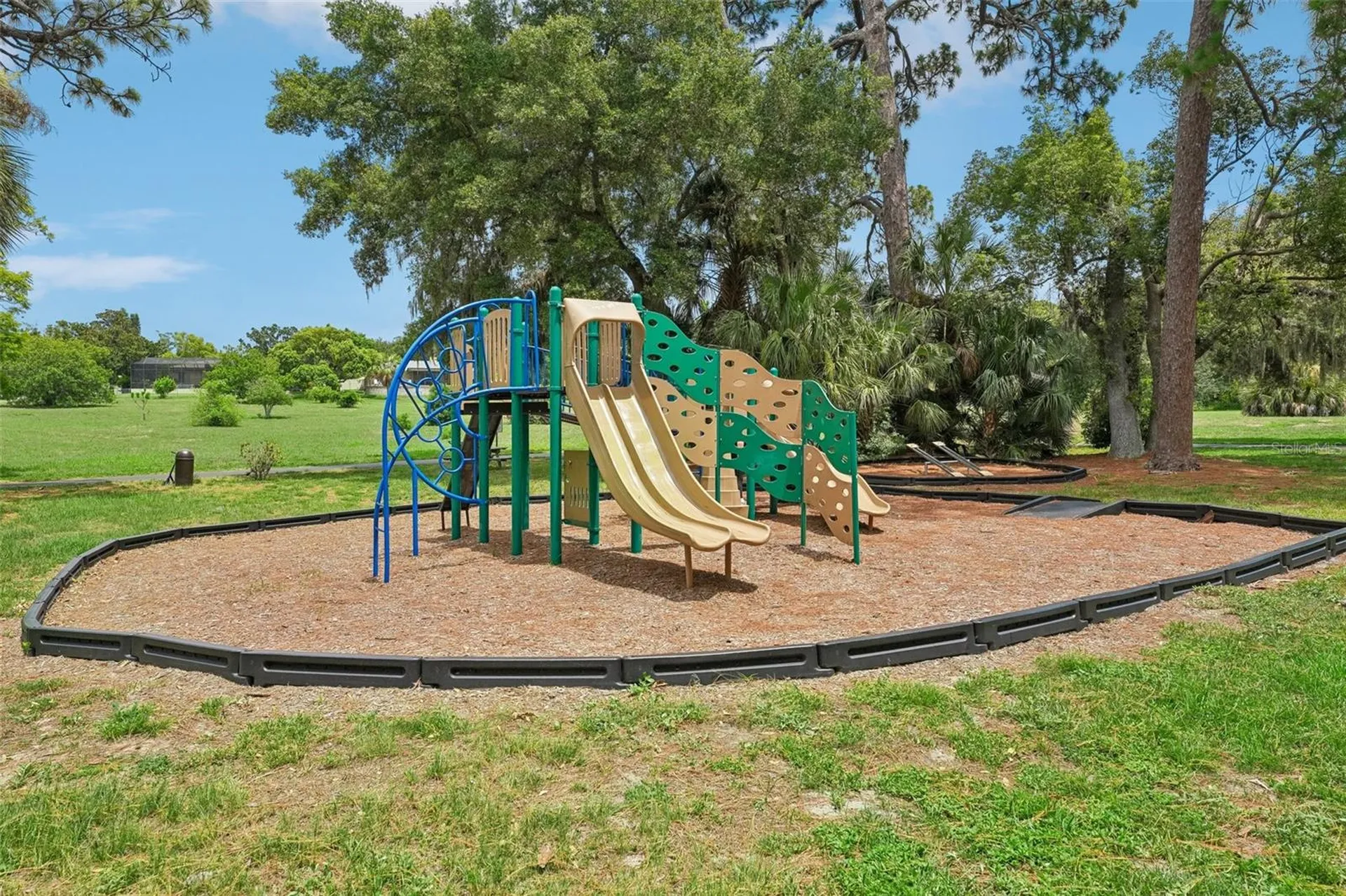 818 Village Way Palm Harbor FL 34683