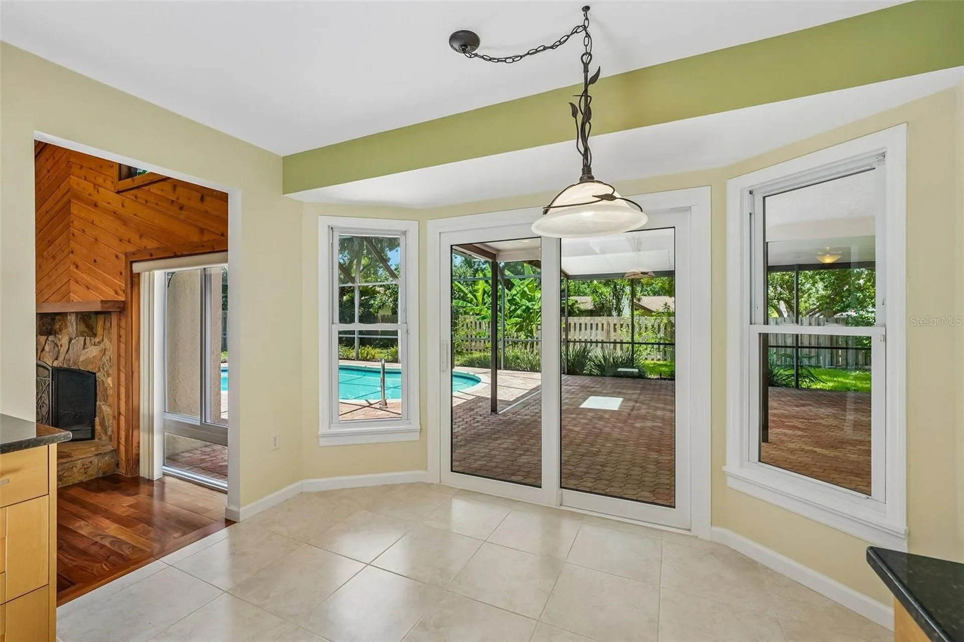 818 Village Way Palm Harbor FL 34683