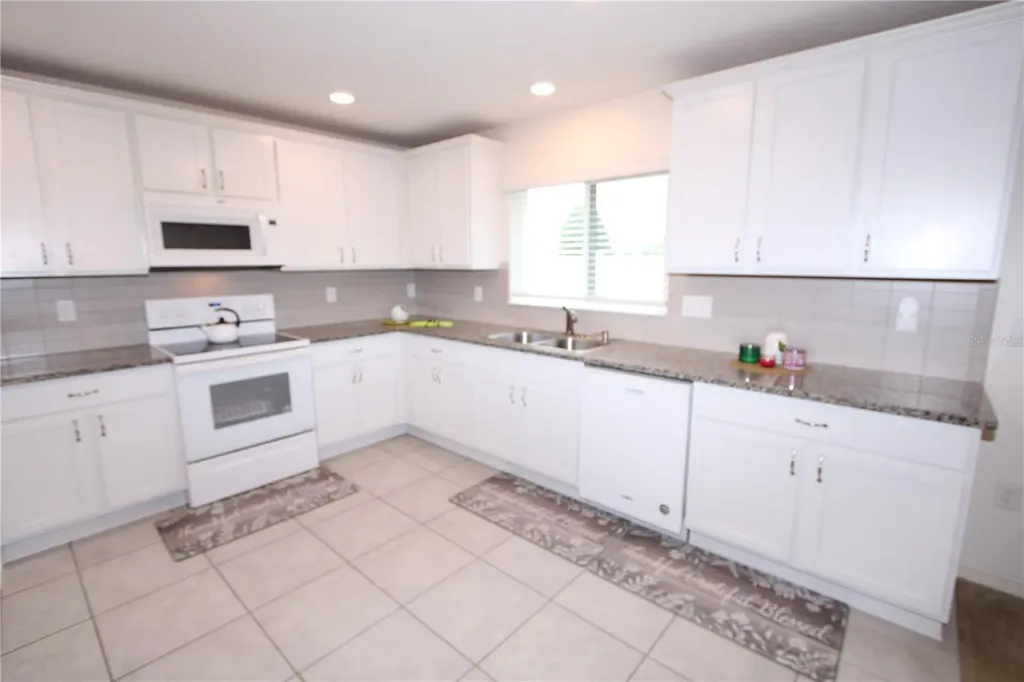 366 Preserve Pointe Boulevard Davenport FL 33837