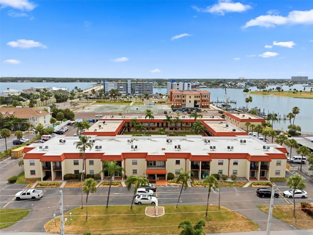 10365 Paradise Boulevard Treasure Island FL 33706