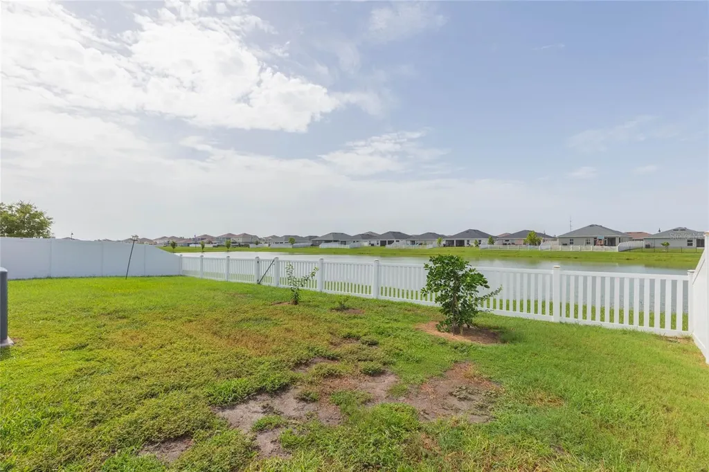 35171 Crescent Creek Drive Zephyrhills FL 33541