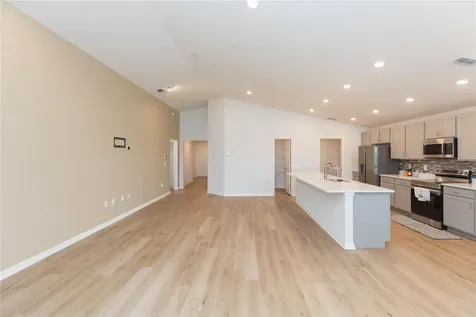 35171 Crescent Creek Drive Zephyrhills FL 33541