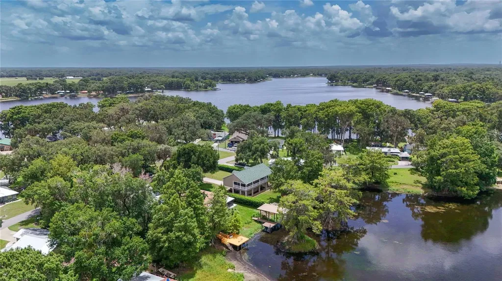 6610 S Merleing Loop Floral City FL 34436