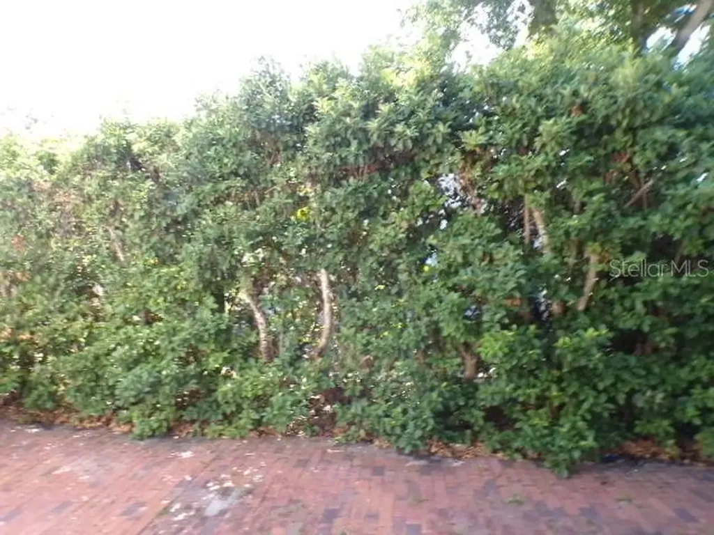 5766 Forester Pine Court Sarasota FL 34243