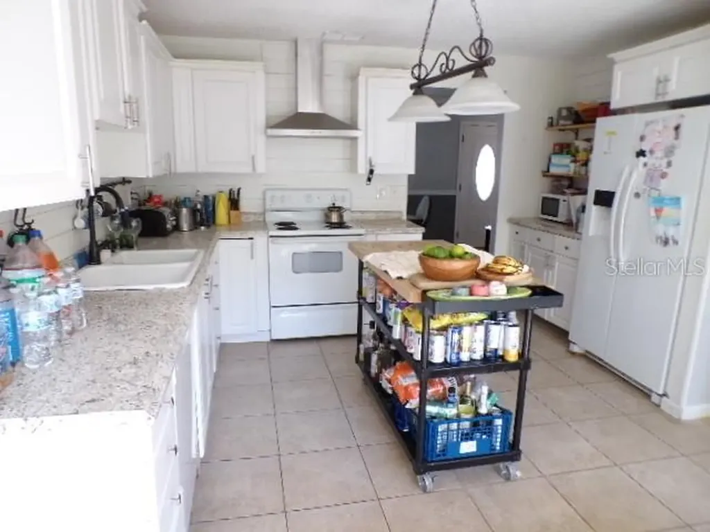 5766 Forester Pine Court Sarasota FL 34243