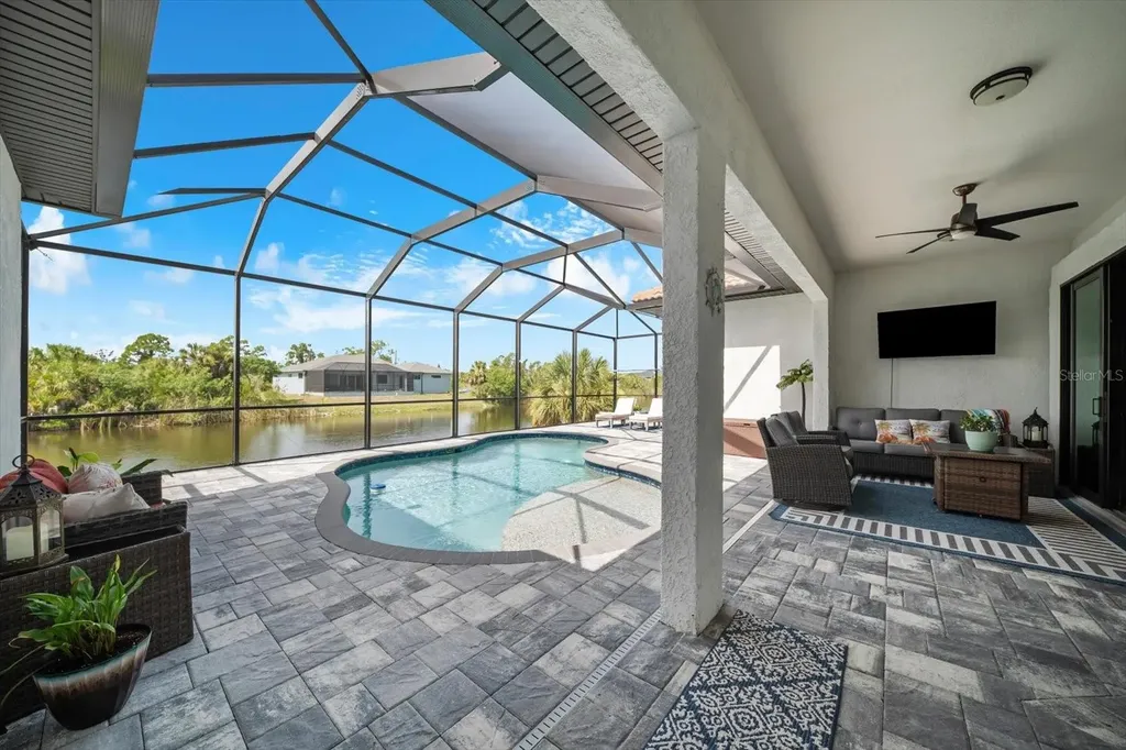 15504 Hennipen Circle Port Charlotte FL 33981