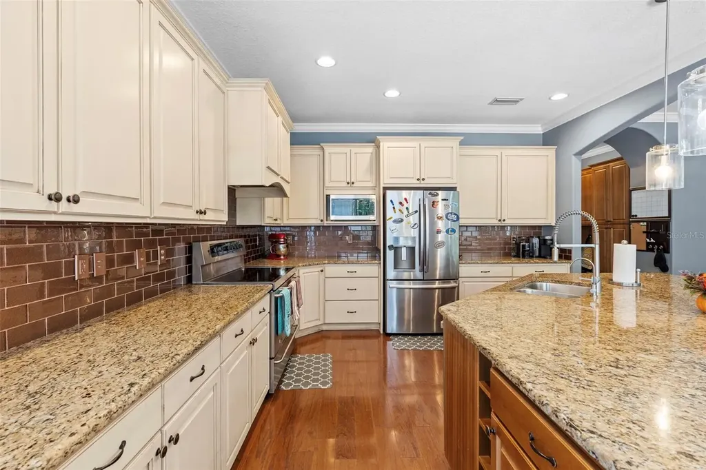 3317 W Leona Street Tampa FL 33629