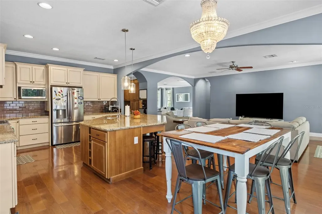 3317 W Leona Street Tampa FL 33629