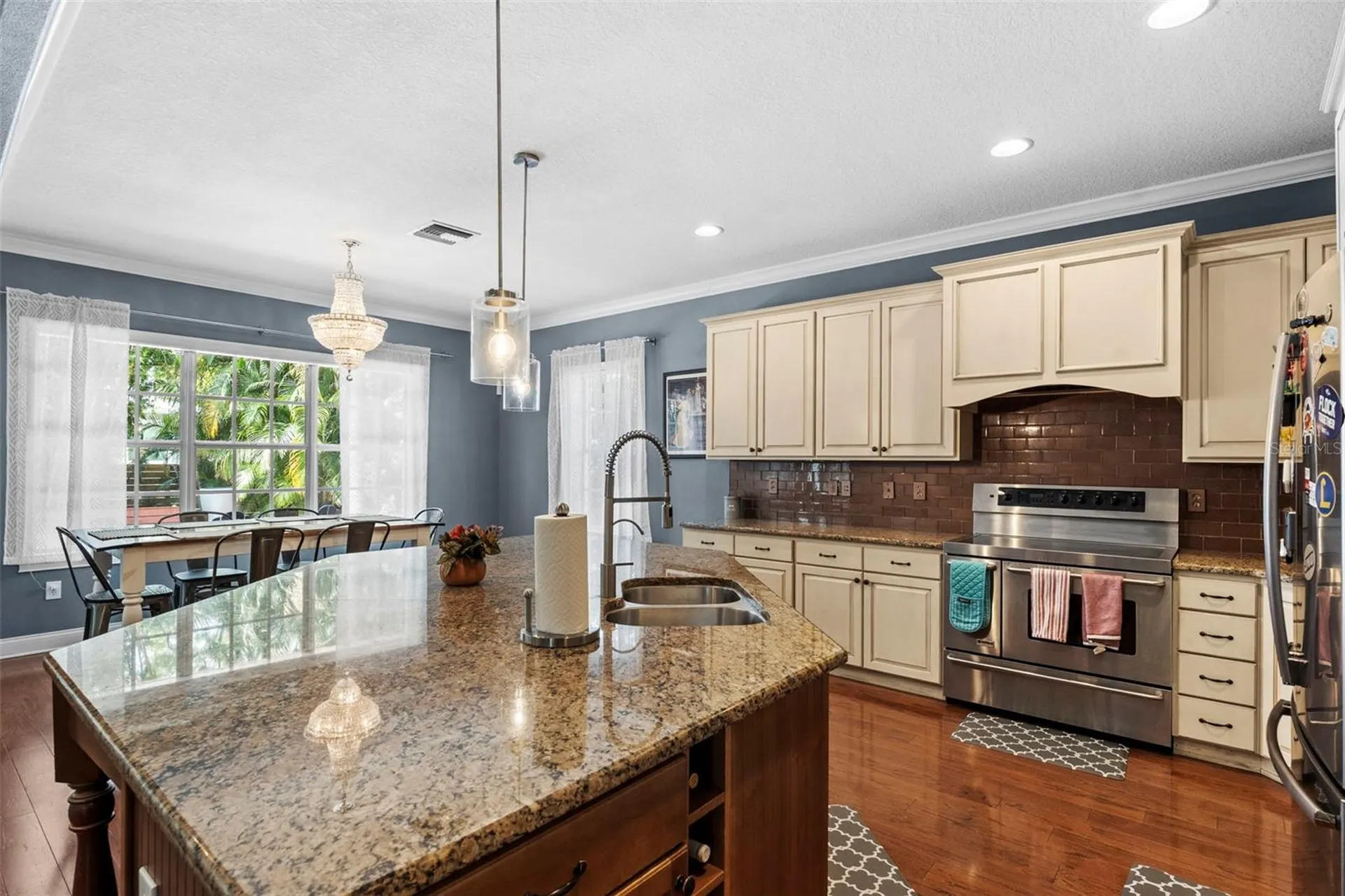 3317 W Leona Street Tampa FL 33629