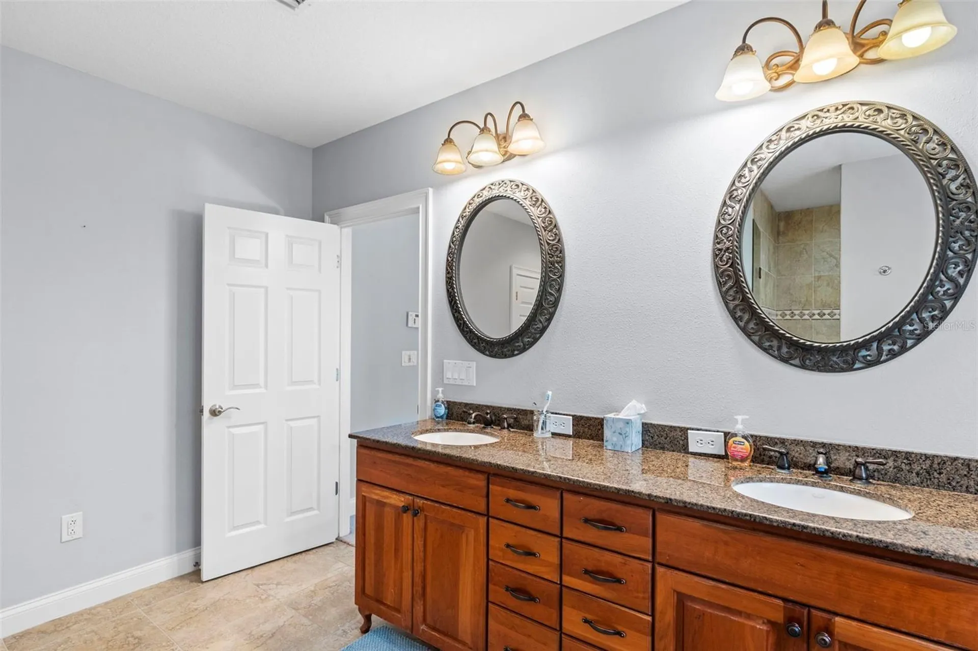 3317 W Leona Street Tampa FL 33629