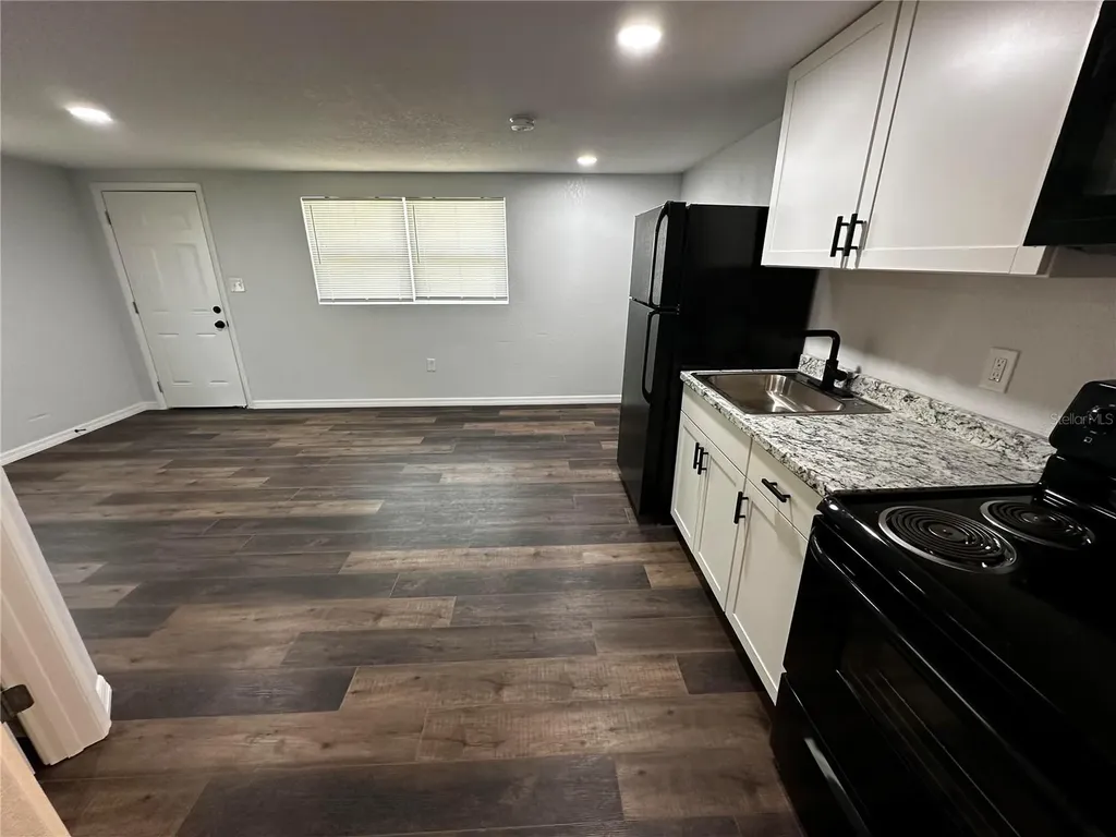 1104 E 140th Avenue Tampa FL 33613