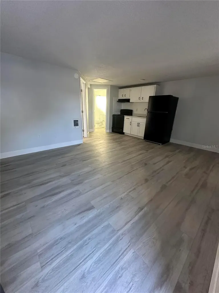 1104 E 140th Avenue Tampa FL 33613