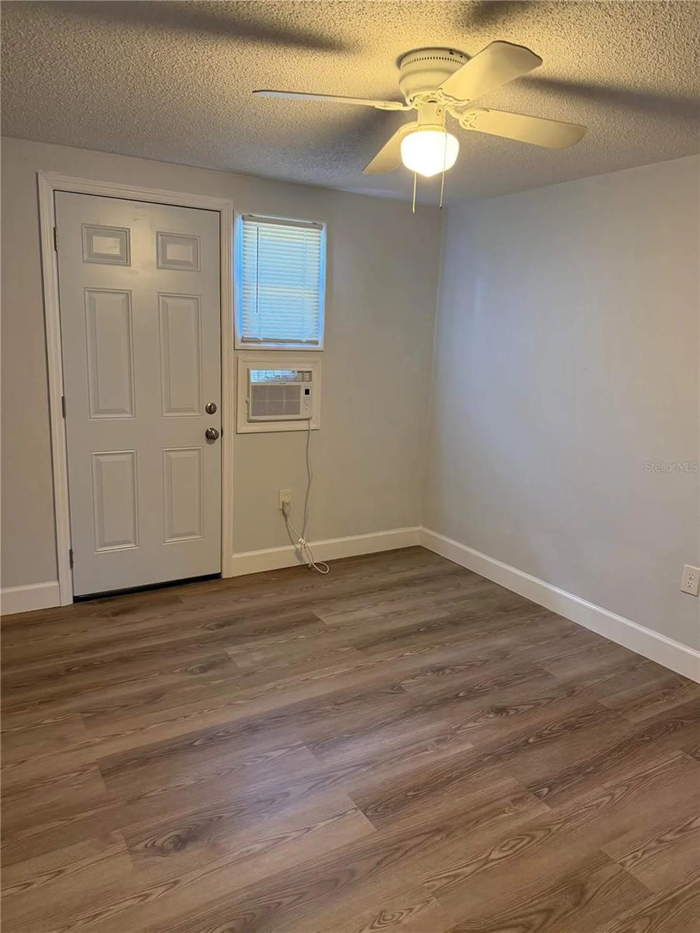 1104 E 140th Avenue Tampa FL 33613