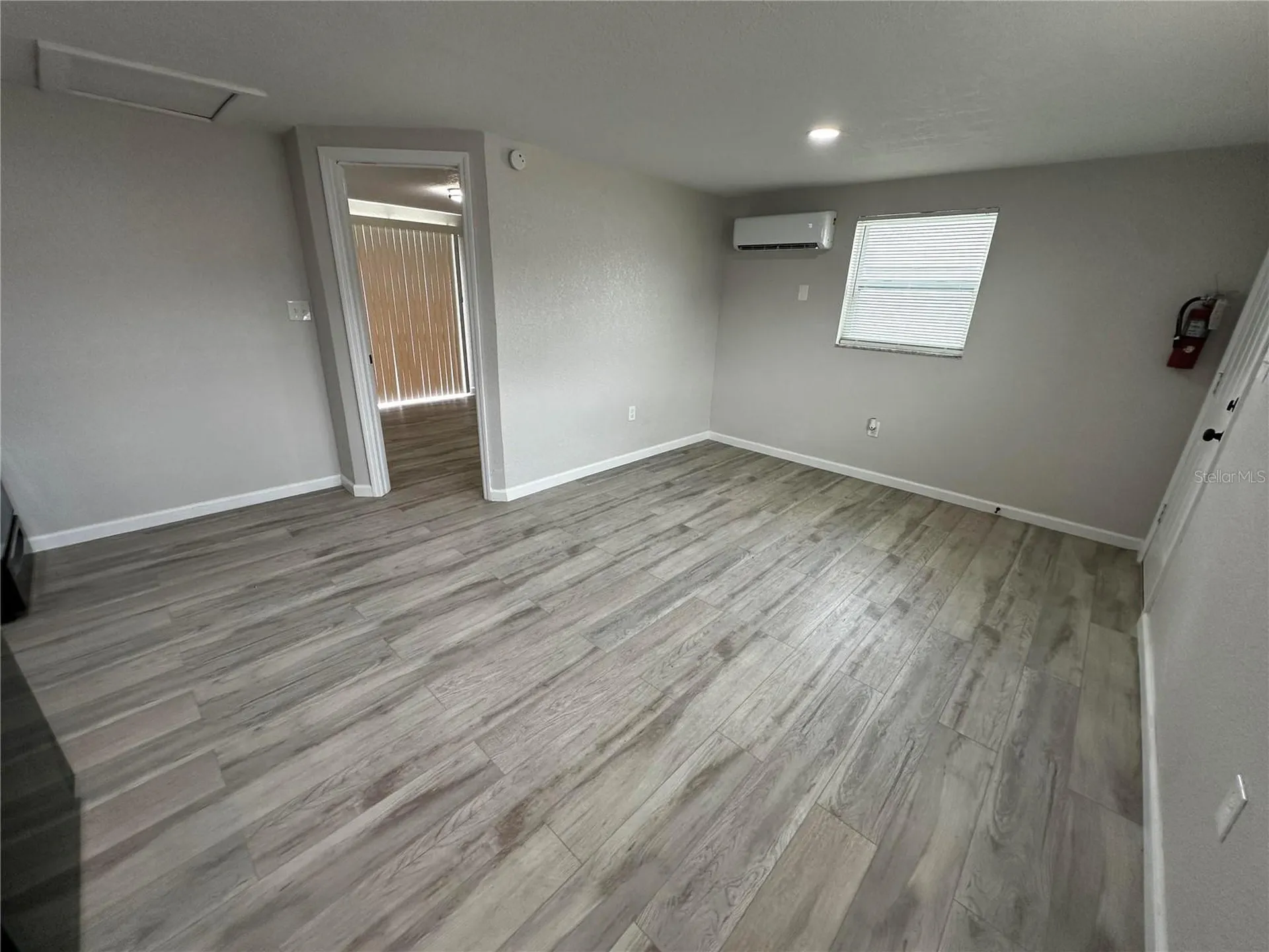 1104 E 140th Avenue Tampa FL 33613