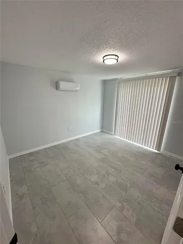 1104 E 140th Avenue Tampa FL 33613