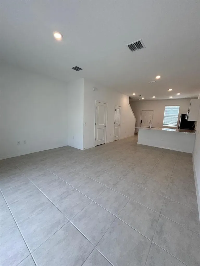 3120 Skyline Loop Kissimmee FL 34758