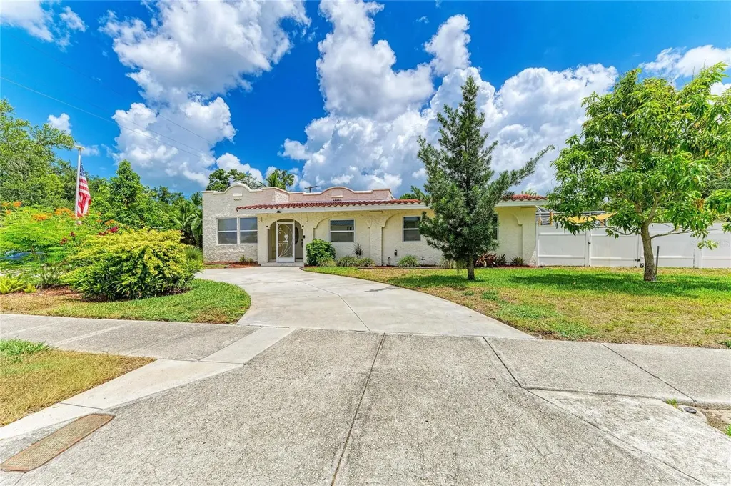 1712 4th Street W Palmetto FL 34221