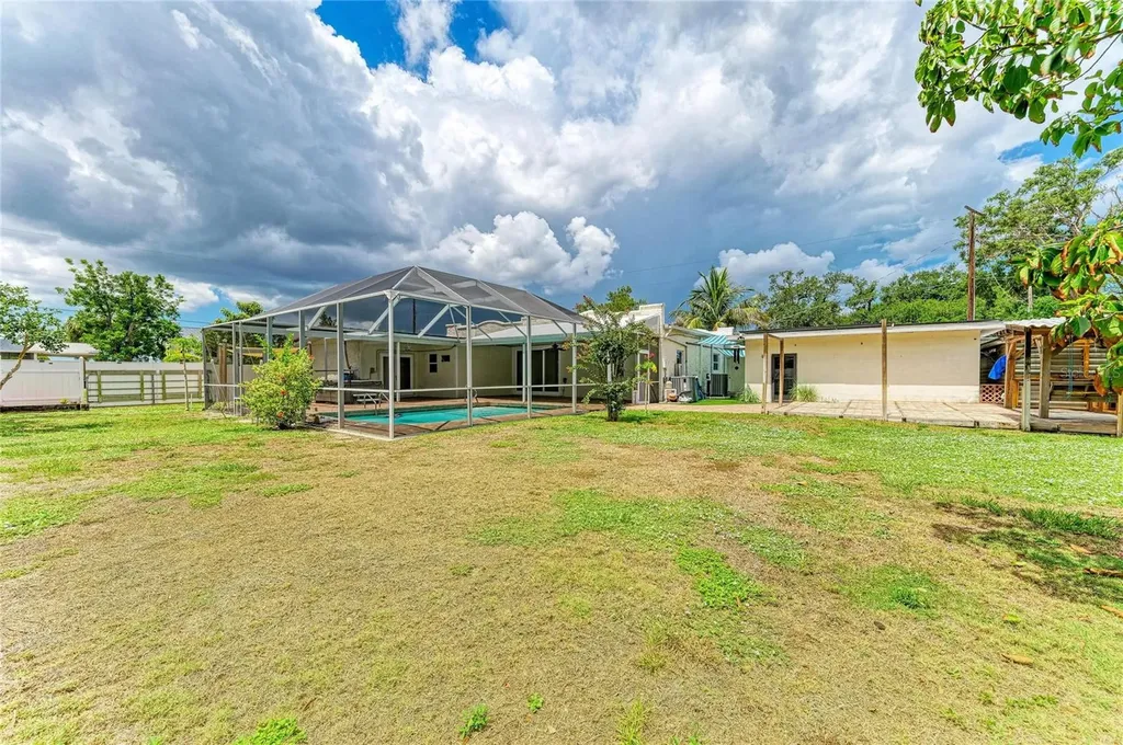 1712 4th Street W Palmetto FL 34221