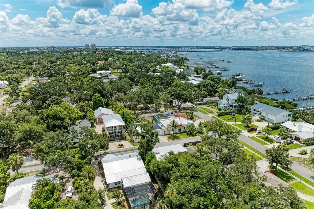 1712 4th Street W Palmetto FL 34221