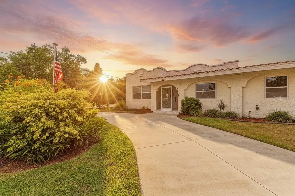 1712 4th Street W Palmetto FL 34221