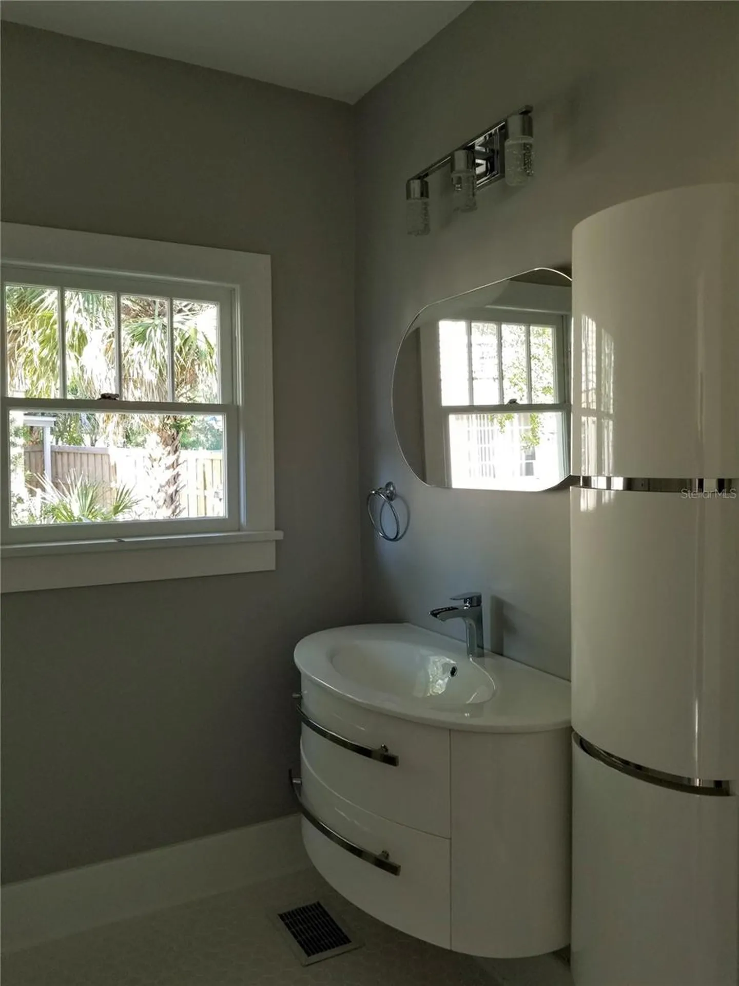 835 7th Avenue S St Petersburg FL 33701