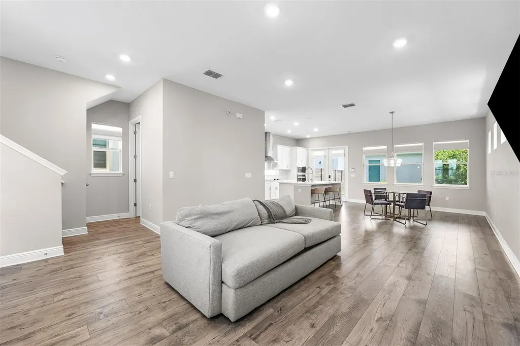 10129 Pearson Avenue Orlando FL 32827