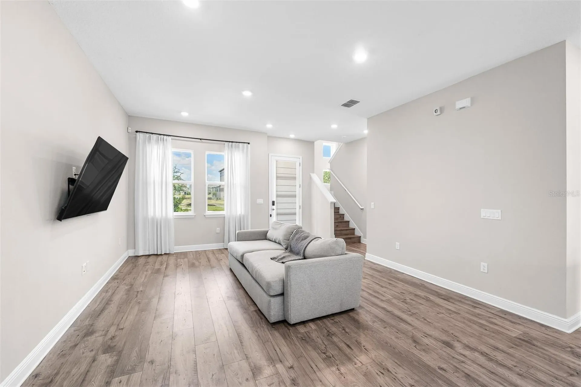 10129 Pearson Avenue Orlando FL 32827