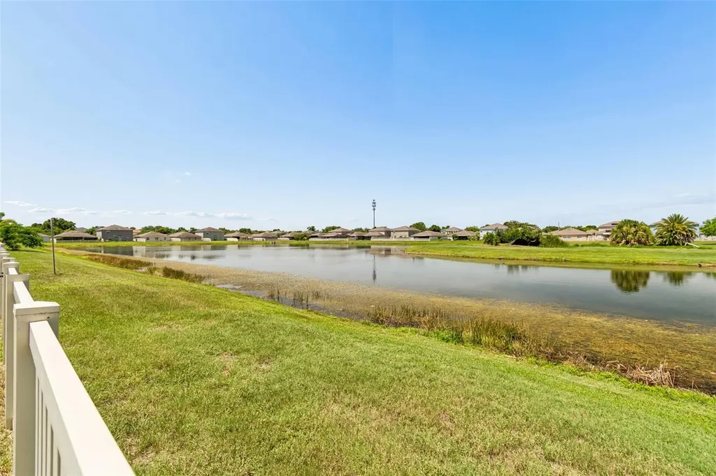 928 Zone Tailed Hawk Place Ruskin FL 33570
