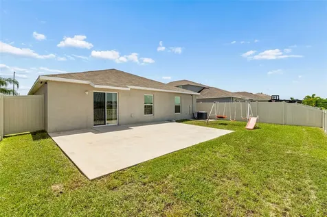 928 Zone Tailed Hawk Place Ruskin FL 33570
